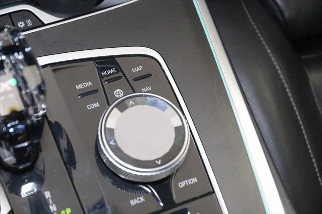 2022 BMW X7 M50i