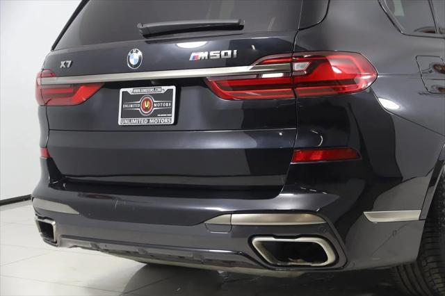 2022 BMW X7 M50i
