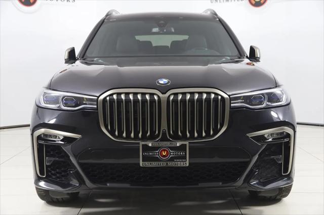 2022 BMW X7 M50i