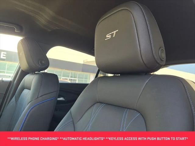 2026 Buick NV Sport Touring FWD