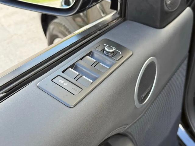 2021 Land Rover Discovery P300 S
