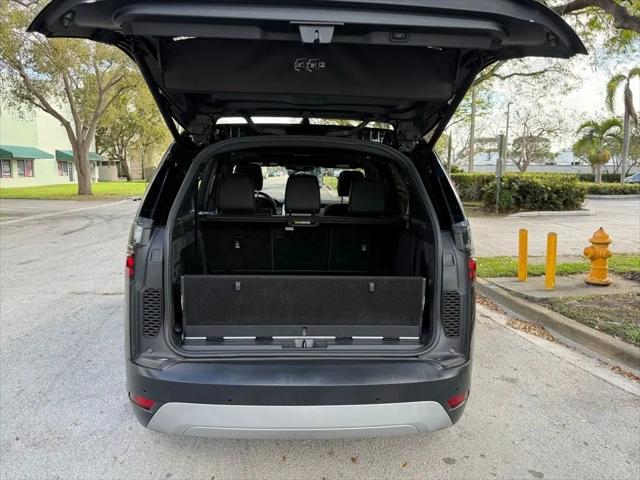 2021 Land Rover Discovery P300 S