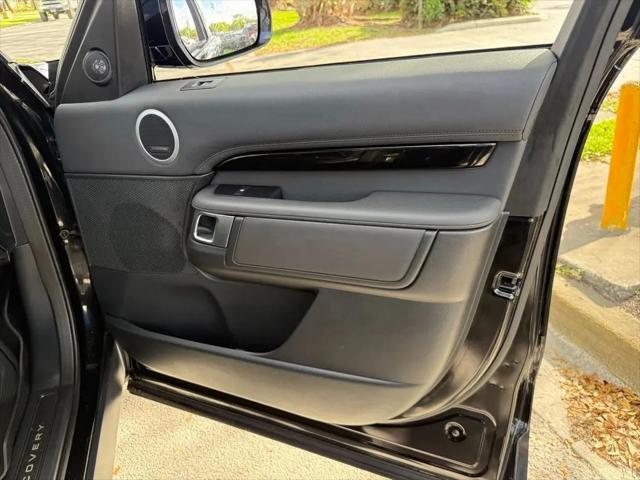 2021 Land Rover Discovery P300 S