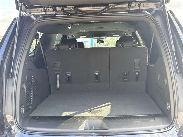 2026 Chevrolet Suburban LS, 4WD