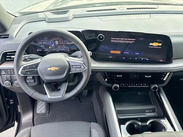 2026 Chevrolet Suburban LS, 4WD