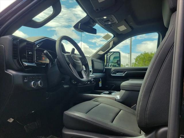 2026 GMC Sierra 2500HD Crew Cab, Standard Bed, SLT, 4WD