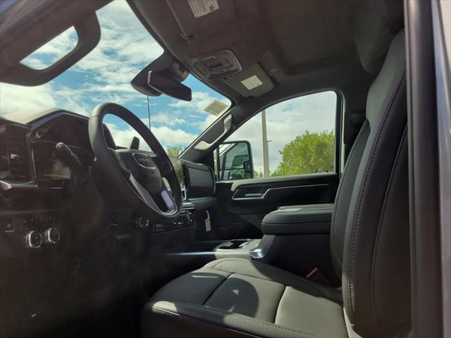 2026 GMC Sierra 2500HD Crew Cab, Standard Bed, SLT, 4WD