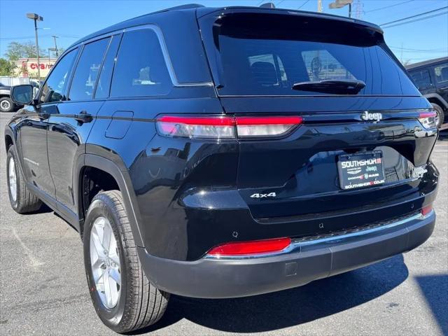 2026 Jeep Grand Cherokee Laredo 4x4