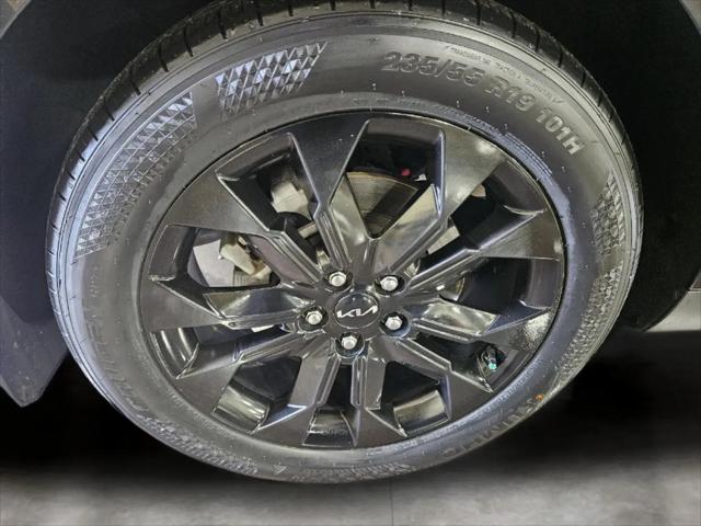 2023 Kia Carnival MPV SX