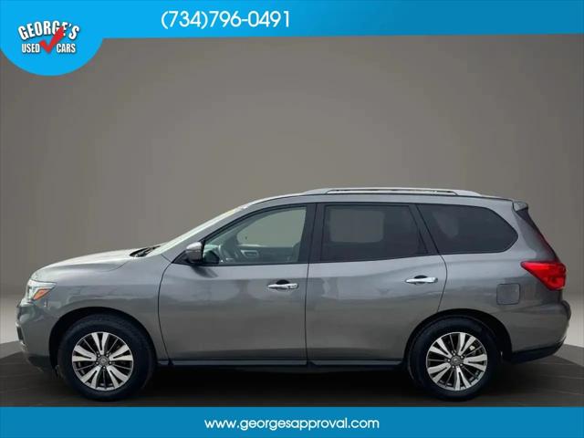 2019 Nissan Pathfinder SV