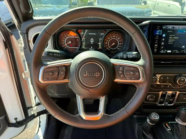 2025 Jeep Wrangler 4-Door Sahara 4x4