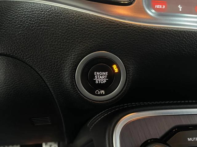 2018 Dodge Challenger 392 Hemi Scat Pack Shaker