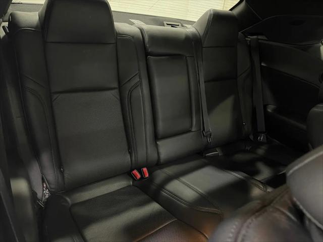 2018 Dodge Challenger 392 Hemi Scat Pack Shaker