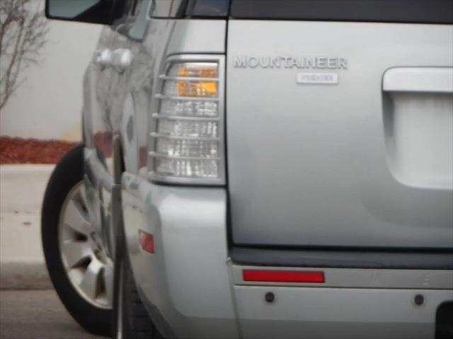 2006 Mercury Mountaineer Premier for sale in Melrose Park, IL