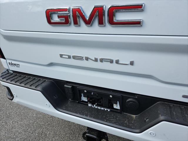 2026 GMC Sierra 3500HD Crew Cab, Long Bed, Denali Dual Rear Wheel, 4WD