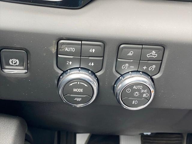 2026 GMC Sierra 1500 Crew Cab, Short Bed, AT4, 4WD