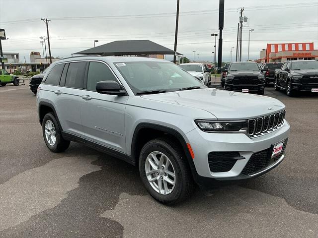 2026 Jeep Grand Cherokee Altitude 4x2