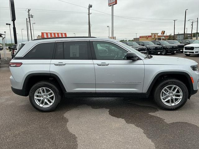 2026 Jeep Grand Cherokee Altitude 4x2