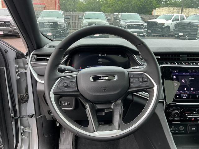 2026 Jeep Grand Cherokee Altitude 4x2