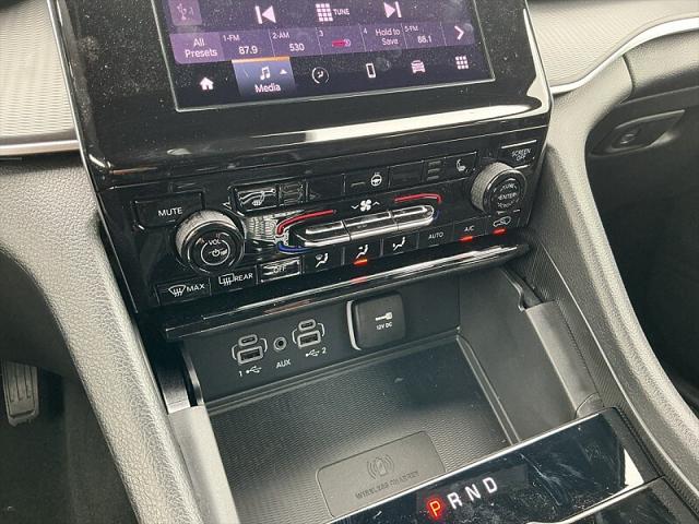 2026 Jeep Grand Cherokee Altitude 4x2