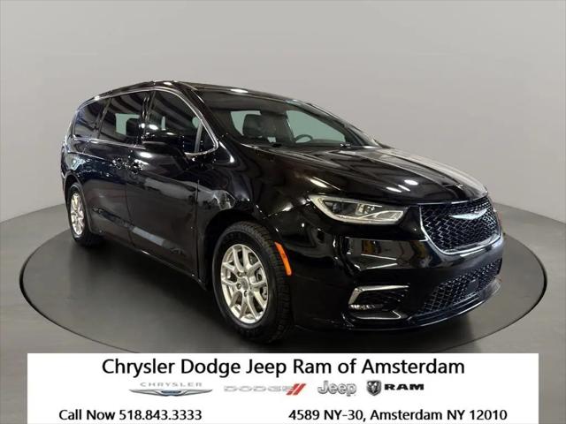 2025 Chrysler Pacifica Select for sale in Amsterdam, NY