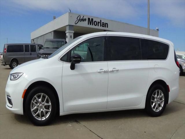 2025 Chrysler Pacifica Select for sale in Cape Girardeau, MO