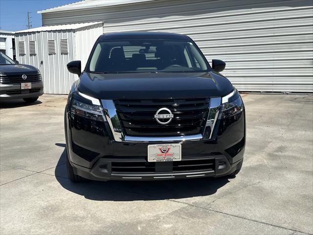 2025 Nissan Pathfinder S FWD