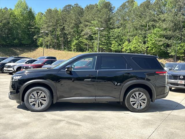 2025 Nissan Pathfinder S FWD