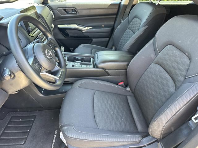 2025 Nissan Pathfinder S FWD