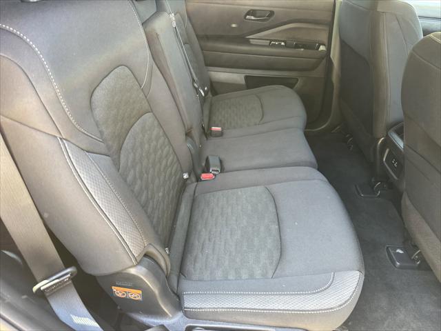 2025 Nissan Pathfinder S FWD