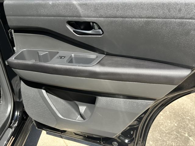 2025 Nissan Pathfinder S FWD