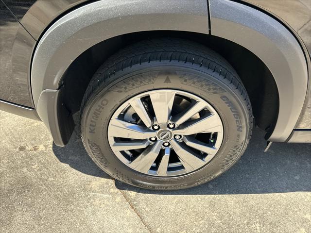 2025 Nissan Pathfinder S FWD
