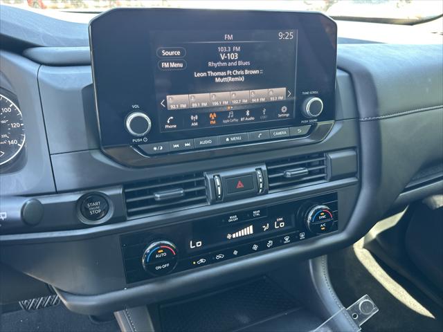 2025 Nissan Pathfinder S FWD