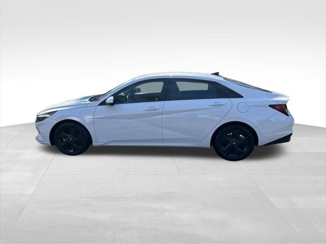 2023 Hyundai Elantra SEL 2023 Hyundai Elantra SEL