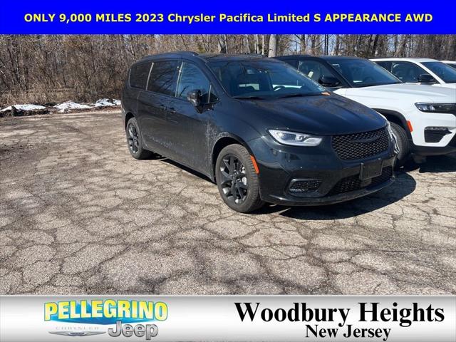 2023 Chrysler Pacifica Limited AWD
