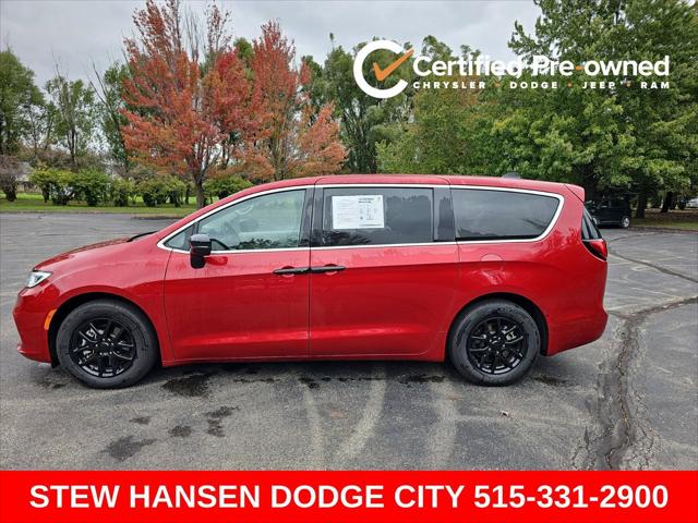 2024 Chrysler Pacifica Touring L for sale in Urbandale, IA