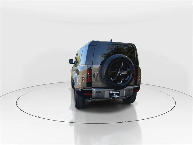 2022 Land Rover Defender 110 X-Dynamic SE