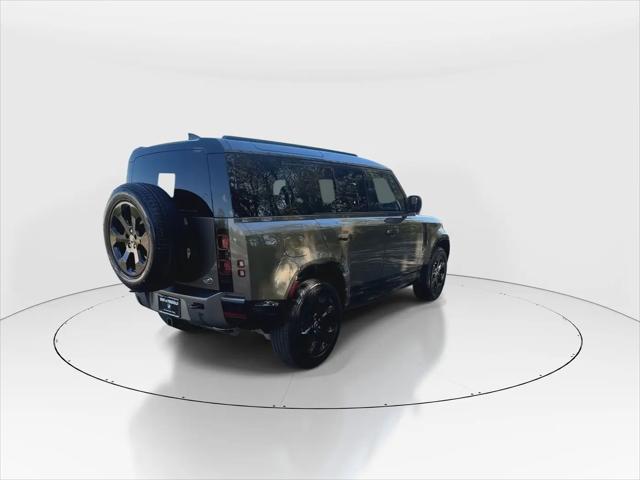 2022 Land Rover Defender 110 X-Dynamic SE