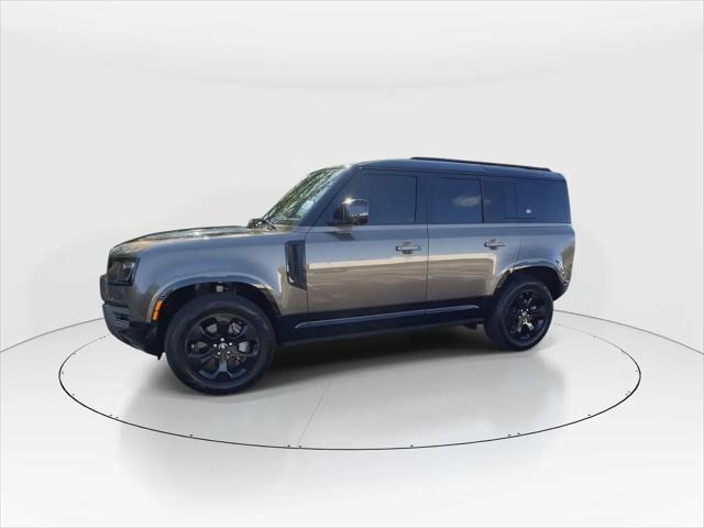 2022 Land Rover Defender 110 X-Dynamic SE