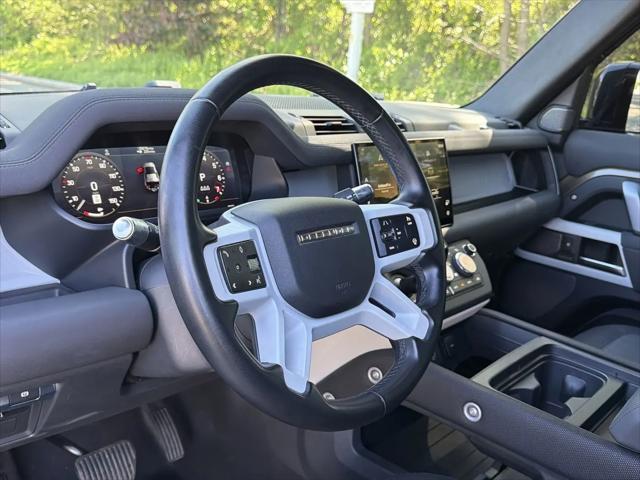 2022 Land Rover Defender 110 X-Dynamic SE