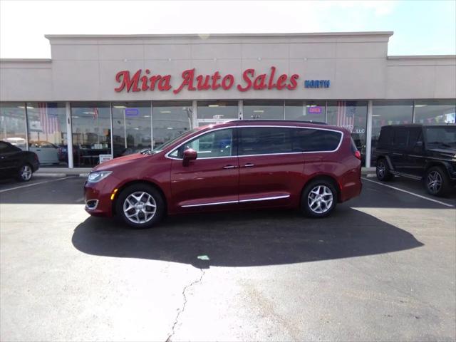 2017 Chrysler Pacifica Touring-L for sale in Dayton, OH
