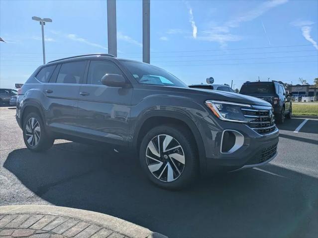 2026 Volkswagen Atlas SE with Technology