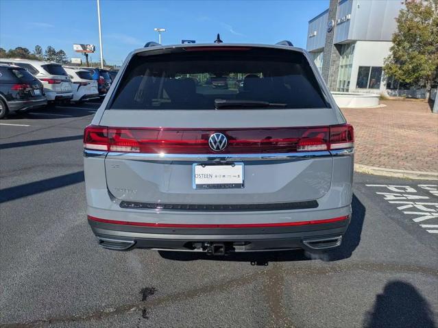 2026 Volkswagen Atlas SE with Technology