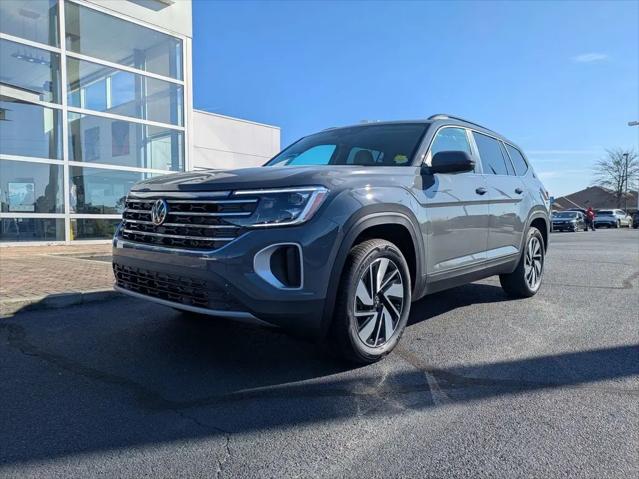 2026 Volkswagen Atlas SE with Technology