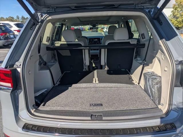 2026 Volkswagen Atlas SE with Technology