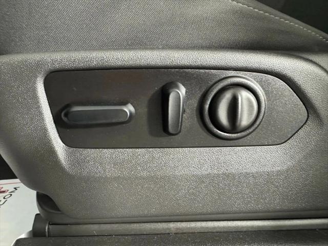 2021 Chevrolet Silverado 1500 4WD Crew Cab Short Bed RST