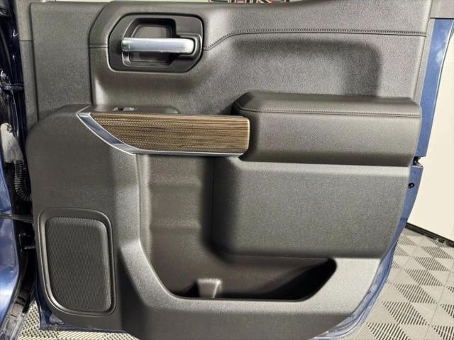 2021 Chevrolet Silverado 1500 4WD Crew Cab Short Bed RST