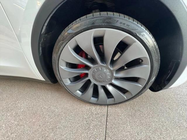 2022 Tesla Model Y Performance Dual Motor All-Wheel Drive