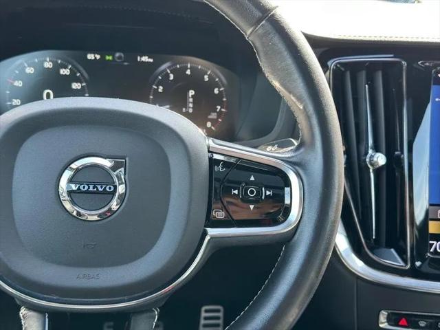 2021 Volvo S60 T6 R-Design