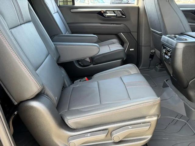2026 Chevrolet Suburban RST, 4WD